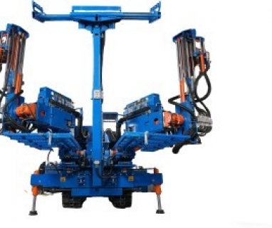 两臂履带自行式锚杆钻车